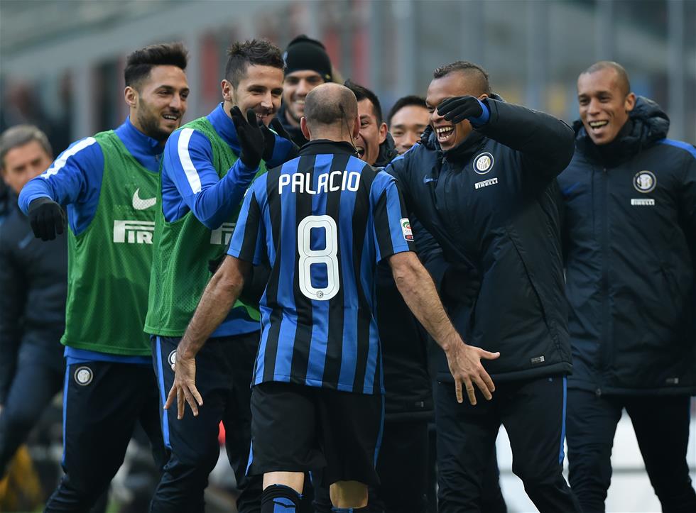 禁区内盯人 禁区内盯人